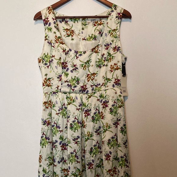 NWT- BB Dakota ‘Nydia Dress’, size 10 - Picture 5 of 16